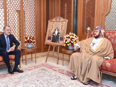 Ceyhun Bayramov Oman Sultanının xüsusi nümayəndəsi ilə görüşdü
