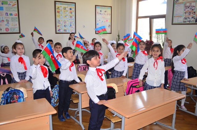 “Birinci sinfə qəbul üçün 35 min sorğu göndərilib”