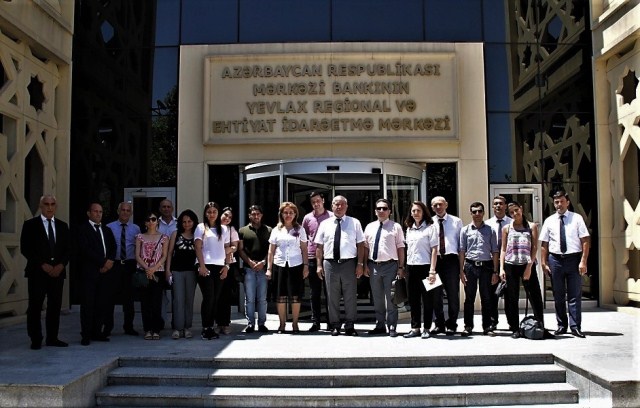 Mərkəzi Bank jurnalistlərin maliyyə biliklərini artırdı