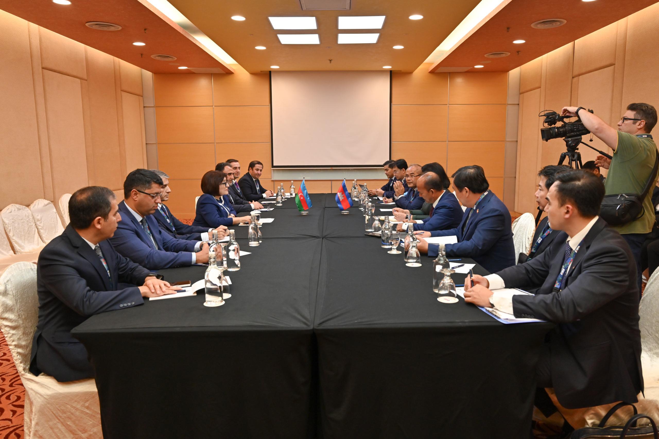 Spiker Kamboca Milli Assambleyasının sədri ilə GÖRÜŞDÜ