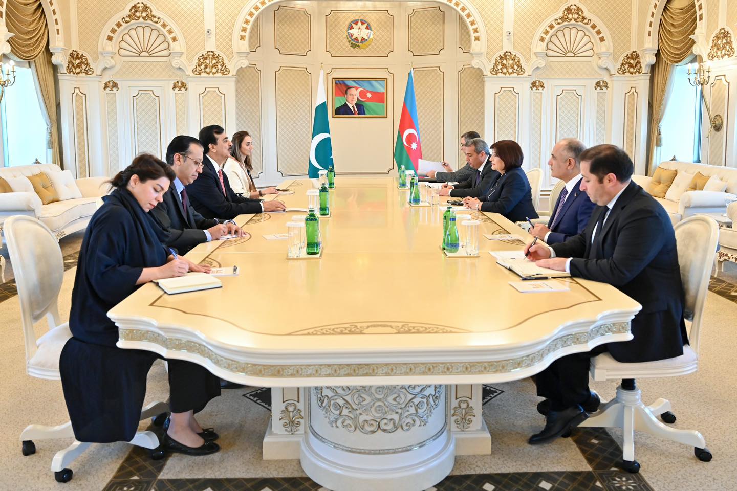 Sahibə Qafarova Pakistan Senatının sədri ilə görüşdü - FOTO