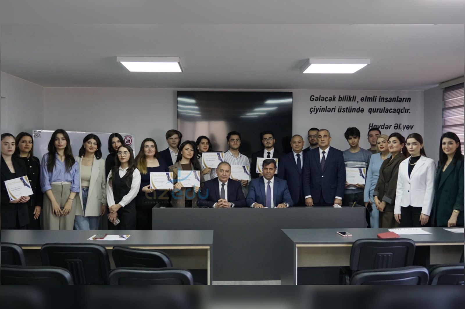 ATU-nun “Brend tələbə”ləri mükafatlandırılıb - FOTOLAR