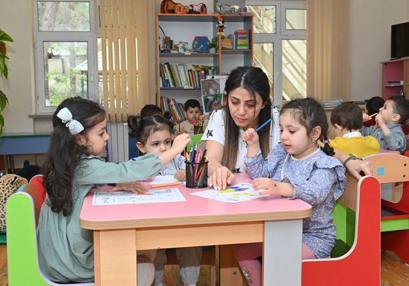 Bakıda bağçalara tərbiyəçi-müəllim AXTARILIR