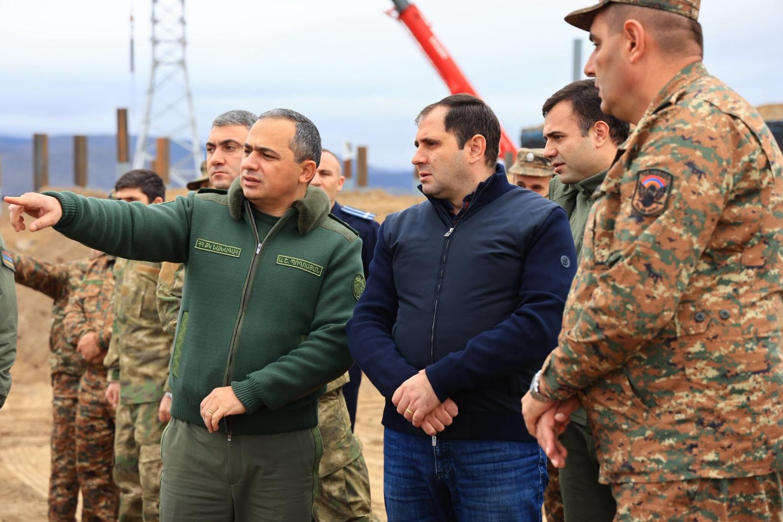 Erməni müdafiə naziri Azərbaycanla sərhədə gəldi