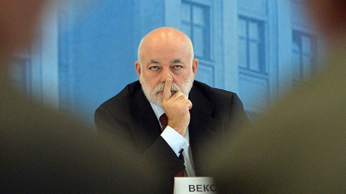 “Pul haradan tapaq? Pul yoxdur” - Milyarderdən çağırış