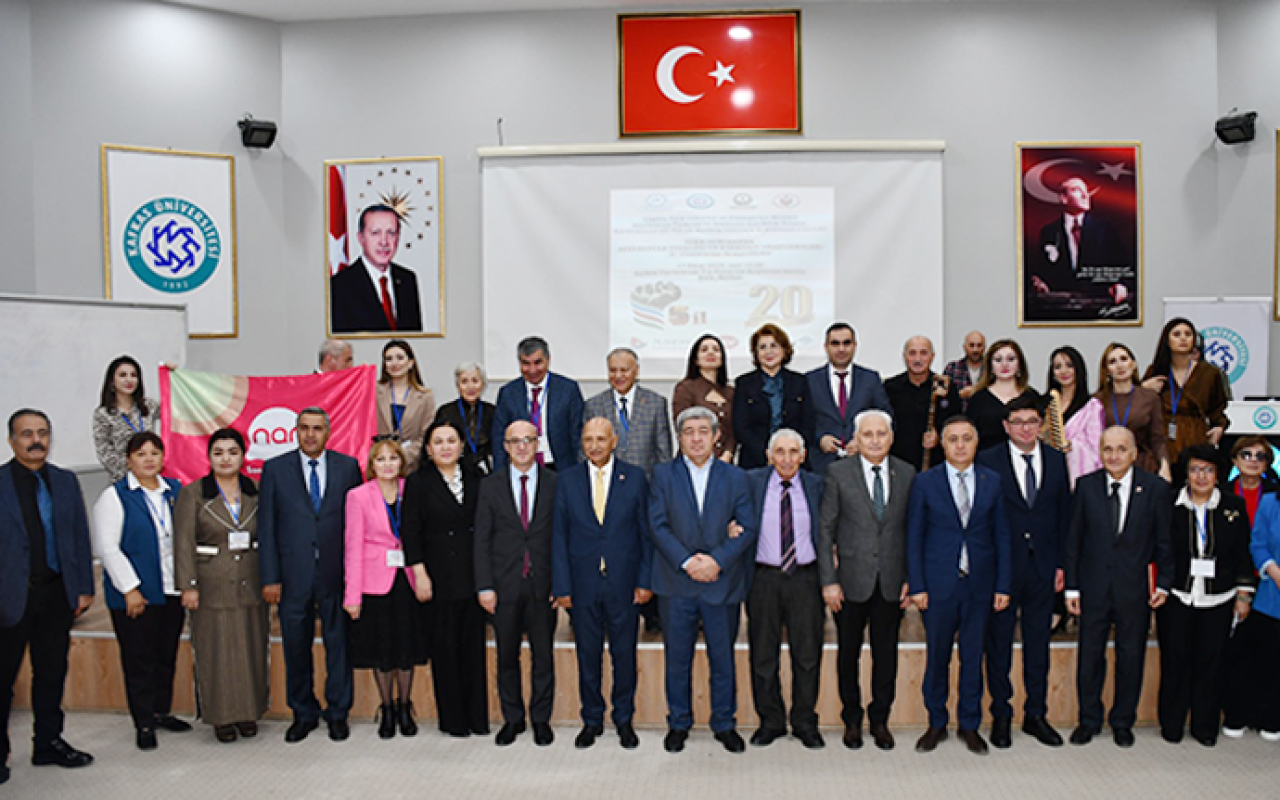 “Nar” Azərbaycan dilinə həsr olunmuş beynəlxalq simpoziuma dəstək olub - FOTO