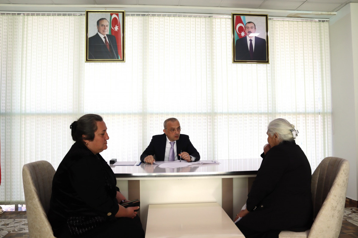 Zaur Mikayılov Göygöldə vətəndaşları qəbul edib - FOTO