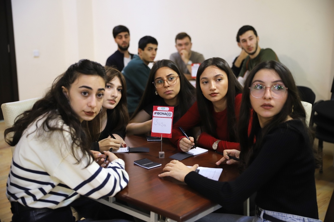 Gəncə Dövlət Universitetin tələbələri region birincisi oldular