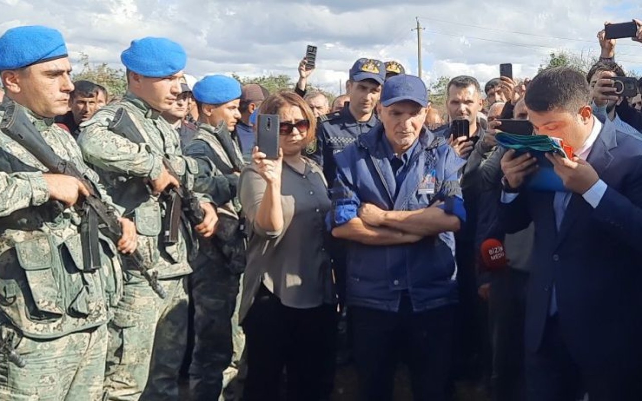 Şəhid leytenant Teymur Allahverdiyev Neftçalada dəfn olundu - FOTOLAR