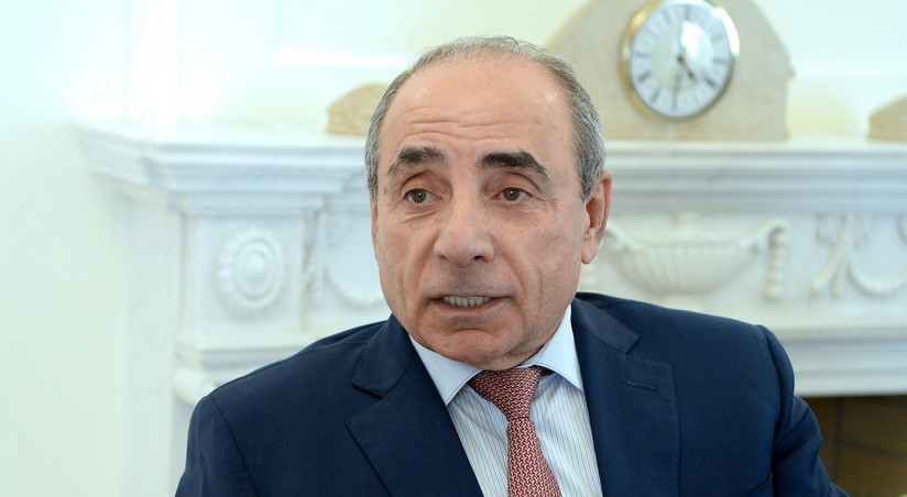 Yaqub Eyyubov daş atıb başını tutdu: “Nə pul, nə 1 milyard…”