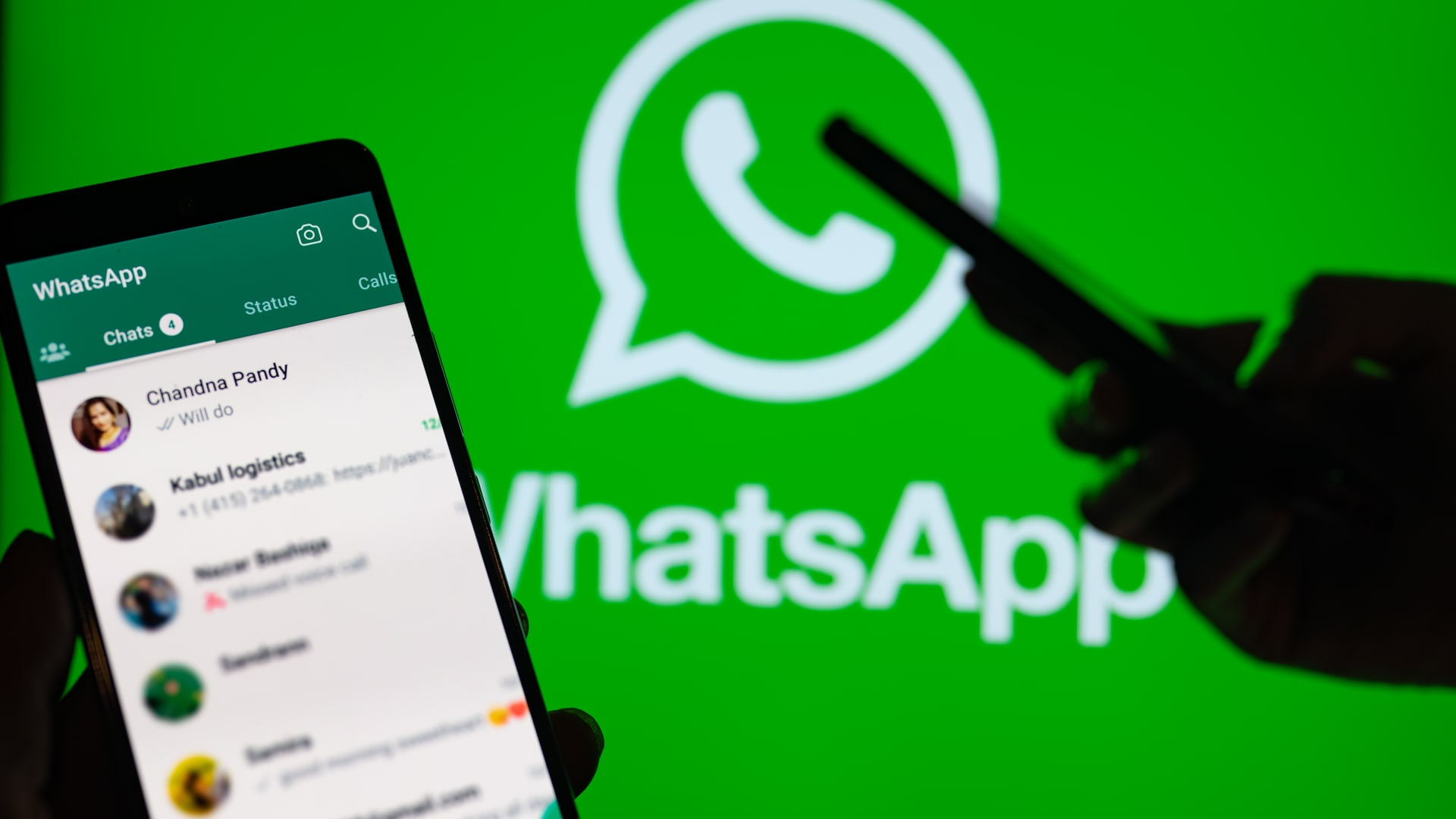 “WhatsApp”da neyroşəbəkə funksiyası olacaq