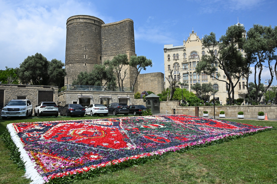 14 bölgənin sənət əsəri Bakıda: ilk Milli Xalça Festivalından REPORTAJ | Modern.az