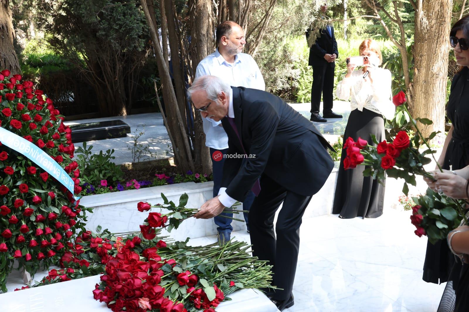 1539103