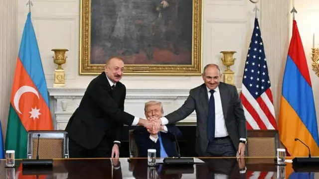 Ermənistan Azərbaycanla sülhə mane olan sənədin mətnini dəyişir