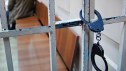Ölkəyə girən kimi saxlanılan azərbaycanlı HƏBS OLUNDU