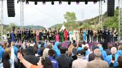 “Xarıbülbül” festivalı Laçında başa çatdı