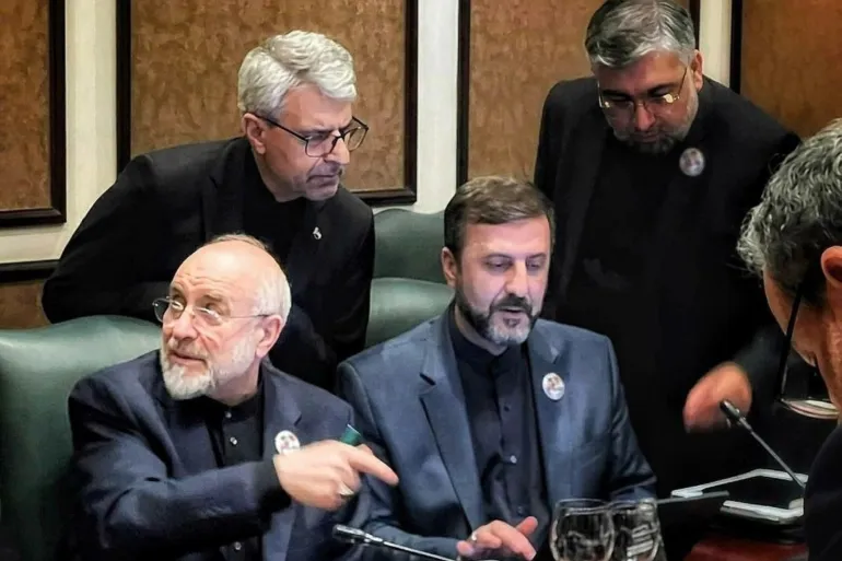 İran rəhbərliyi parçalanıb: SEPAH ABŞ-la danışıq tərəfdarlarını RƏDD EDİR