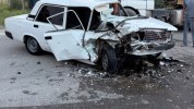 Qubada 2 minik maşını toqquşdu,&nbsp;xəsarət alanlar var