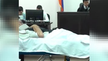 Ermənistanın keçmiş naziri məhkəməyə xərəkdə gətirildi - GÖRÜNTÜLƏR