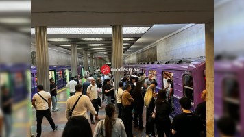 Bakı metrosunda hərəkəti dayandıran səbəb açıqlandı &ndash; YENİLƏNİB