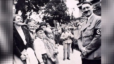 Adolf Hitler: Çəkməçi oğlu, uğursuz rəssam, şokolad “xəstəsi”