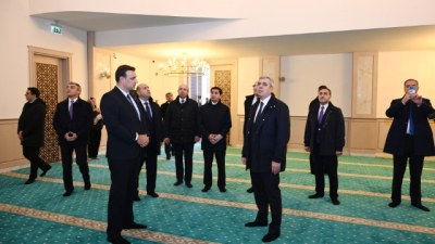 Samir Nuriyev Hadrut Mescidi'ni ziyaret etti&nbsp;- FOTO