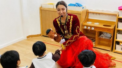 Koreyanın azərbaycanlı gəlini: Onlar&nbsp;milli geyimlərimizi "şahzadə paltarı" adlandırırlar - MÜSAHİBƏ