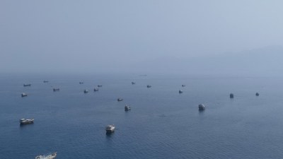 İran Hörmüzdən&nbsp;keçidi məhdudlaşdırıb