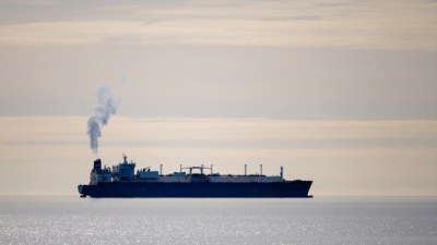 Hörmüz boğazında Britaniya tankerinə hücum olub