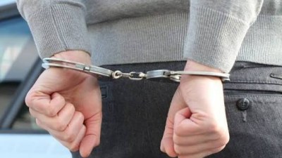Anbardan 70 min manatlıq telefon və aksesuarlar oğurlandı