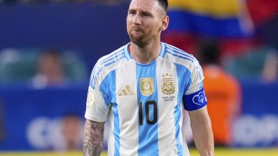 Messi&nbsp;karyerasını başa vurdu