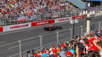 Formula 1 Azərbaycan Qran-Prisi üçün yeni tribuna quraşdırıldı
