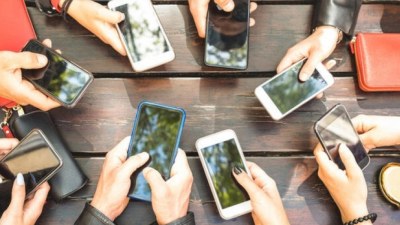 Süni intellekt ucuz smartfonların dövrünü sona çatdırır