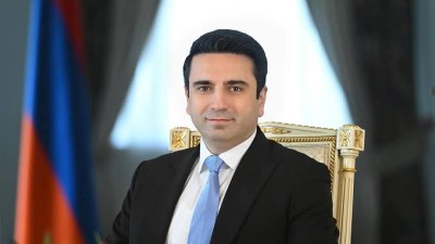 Alen Simonyan Azərbaycana gələcək