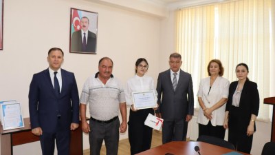 Samuxda yüksək bal toplayan tələbələrlə görüş keçirilib - GÖRÜNTÜ