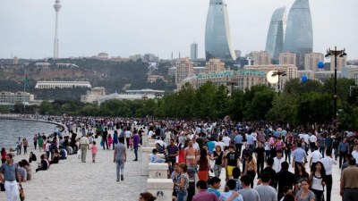 Azərbaycanda maaş 1177 manata, bank əmanətləri 18 milyarda çatdı