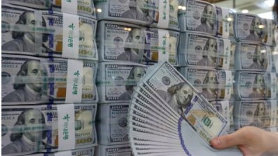 Strateji valyuta ehtiyatlarımız 90 milyard dolları ÖTÜB