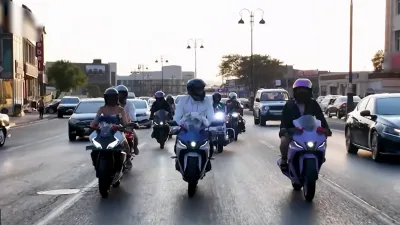 Bəy və gəlin toya motosikletlə gəldi - VİDEO