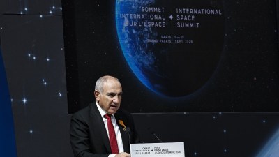 Ermənistan orbitə ən azı üç peyk buraxacaq &ndash; Paşinyan