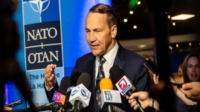 Sikorski: NATO Kalininqradda hərbi təlimləri gücləndirməlidir