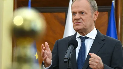 Tusk&nbsp;təcili toplantı keçirdi