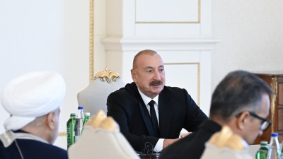 Prezident: Qəbirləri qazıb ölülərin qızıl dişlərini çıxarırdılar
