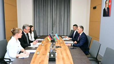 Rəşad Nəbiyev Almaniya səfiri ilə görüşdü