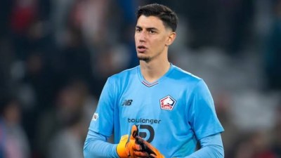 Berke Özer ayın futbolçusu seçilib