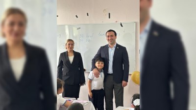 Deputat&nbsp;Mahir Süleymanlı Şabranda birinci sinif şagirdləri ilə görüşüb