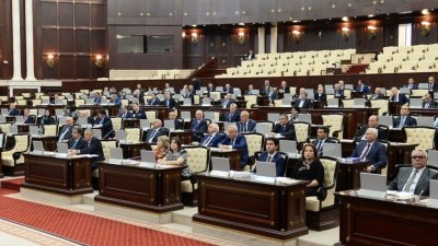 Parlament Prezidentin geri qaytardığı qanunlara yenidən baxacaq