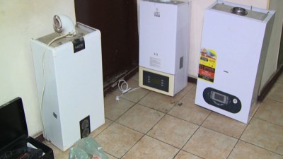 Anbardan 48 kombi oğurladılar, 4 nəfər saxlanıldı