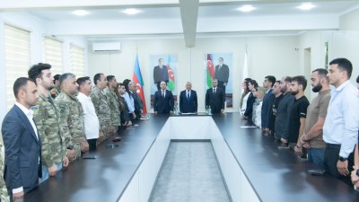 Rektor şəhid ailəsi və qazilərlə görüşdü - GÖRÜNTÜ