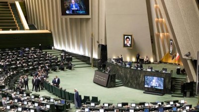 İran parlamenti nüvə müqaviləsindən çıxışı müzakirəyə çıxaracaq