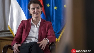 Spikerlər: İlk homoseksual baş nazir oldu, indi prezident səlahiyyətlərini də icra edir - FOTOLAR